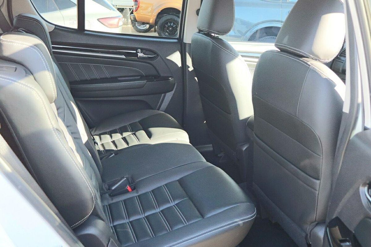 2020 Isuzu MU-X LS-T