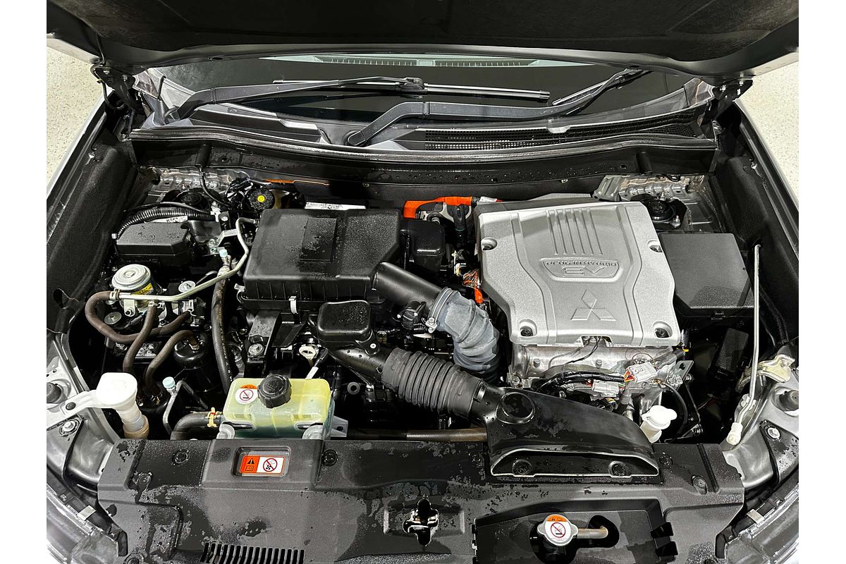 2021 Mitsubishi Outlander PHEV GSR ZL