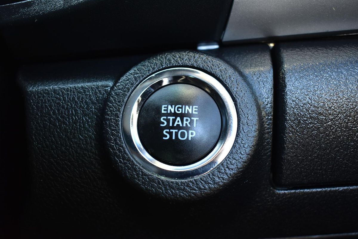 2021 Toyota Hilux SR5 GUN126R 4X4