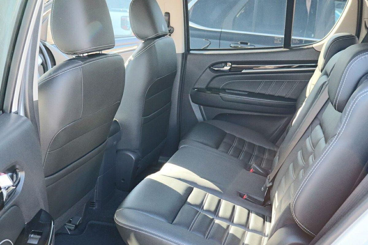 2020 Isuzu MU-X LS-T