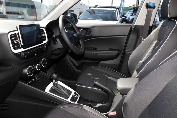 2025 Hyundai Venue Active QX.V5