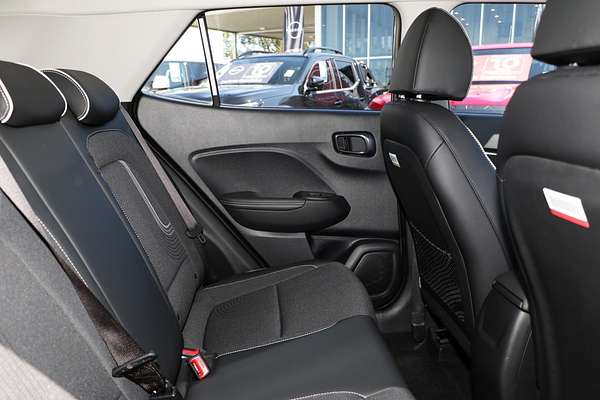 2025 Hyundai Venue Active QX.V5