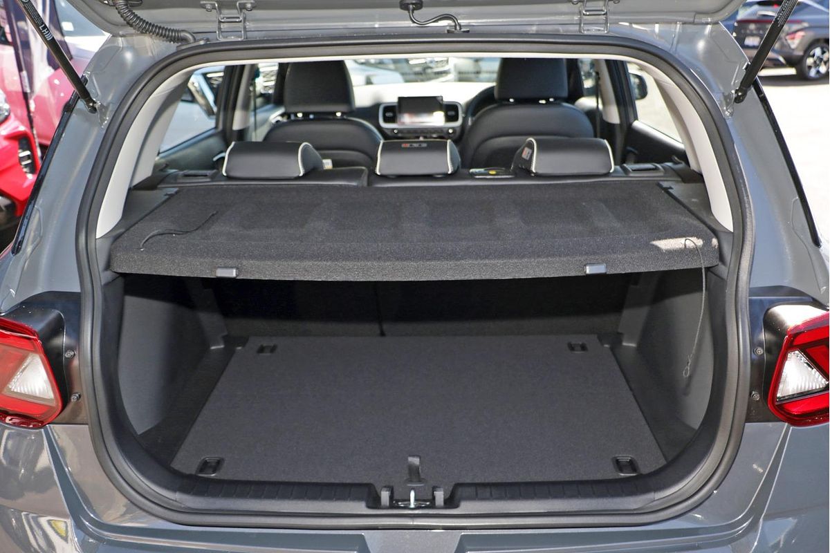 2025 Hyundai Venue Active QX.V5