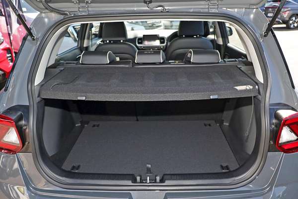 2025 Hyundai Venue Active QX.V5