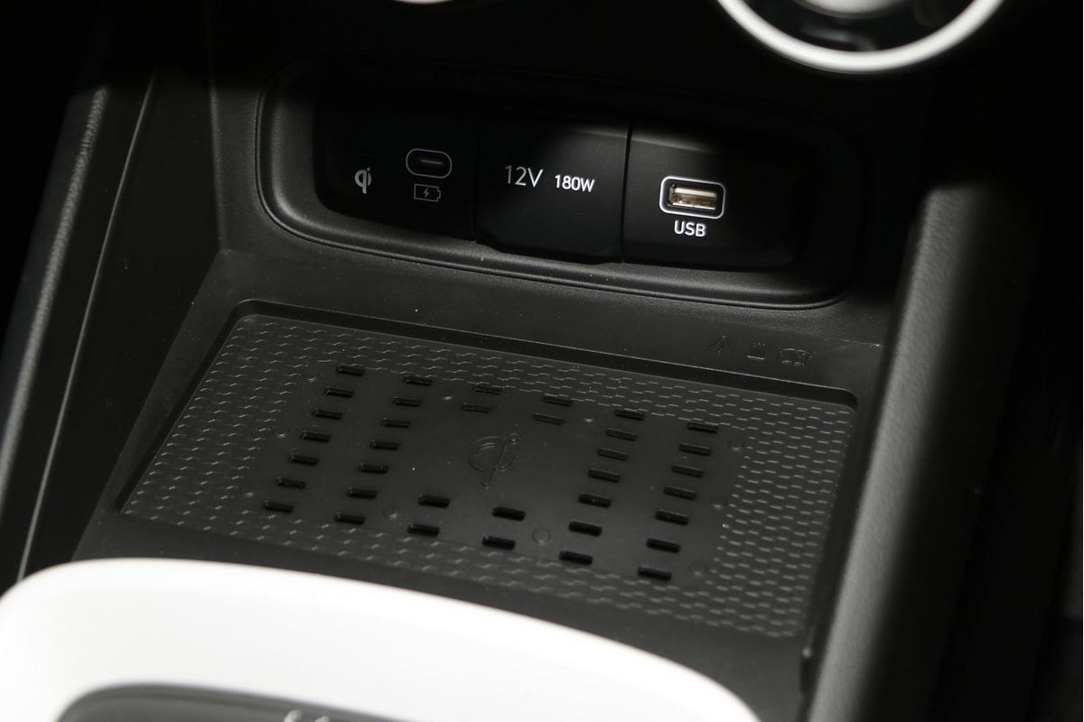 2025 Hyundai Venue Active QX.V5