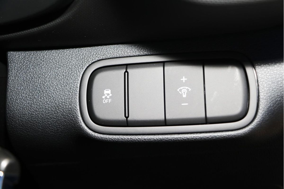 2025 Hyundai Venue Active QX.V5
