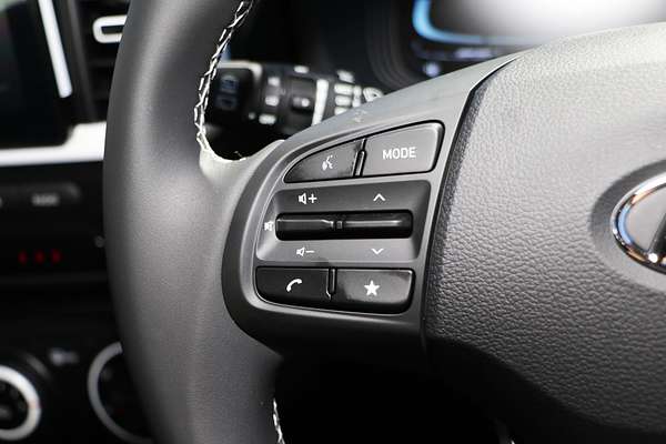 2025 Hyundai Venue Active QX.V5
