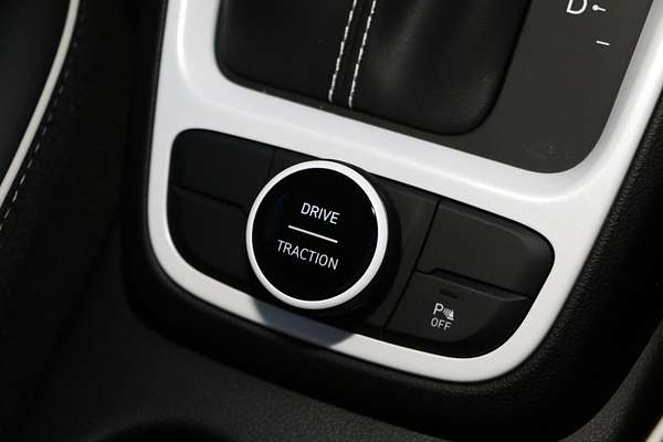 2025 Hyundai Venue Active QX.V5