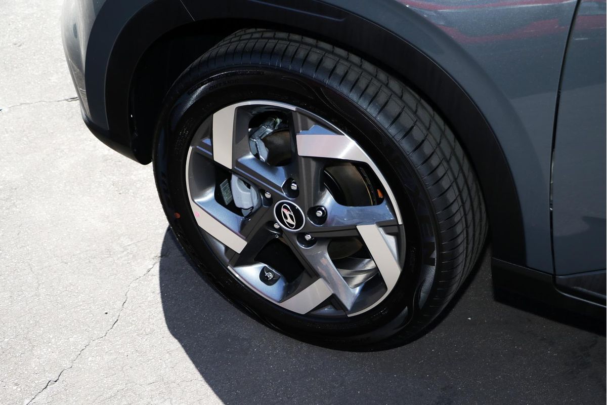 2025 Hyundai Venue Active QX.V5