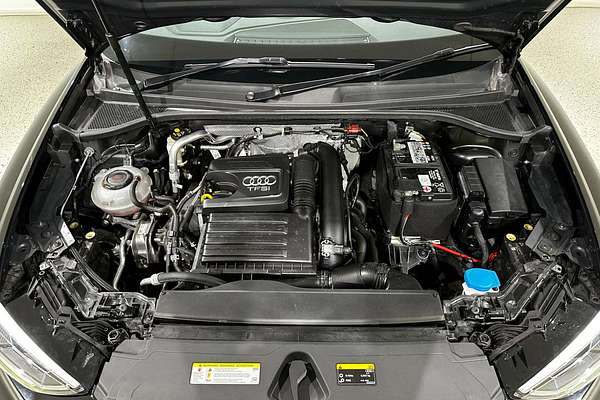2020 Audi Q3 35 TFSI Launch Edition F3