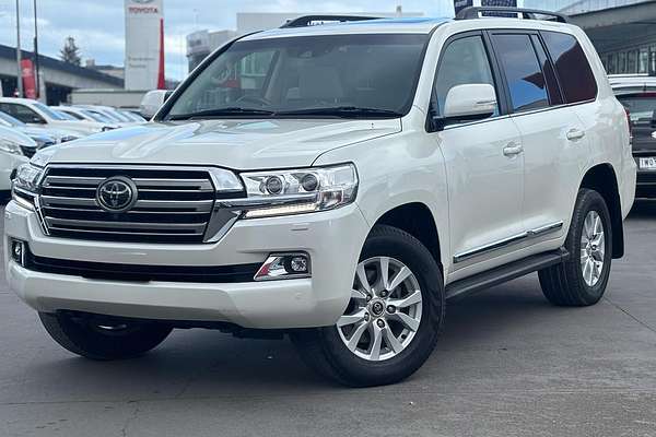2017 Toyota Landcruiser Sahara VDJ200R