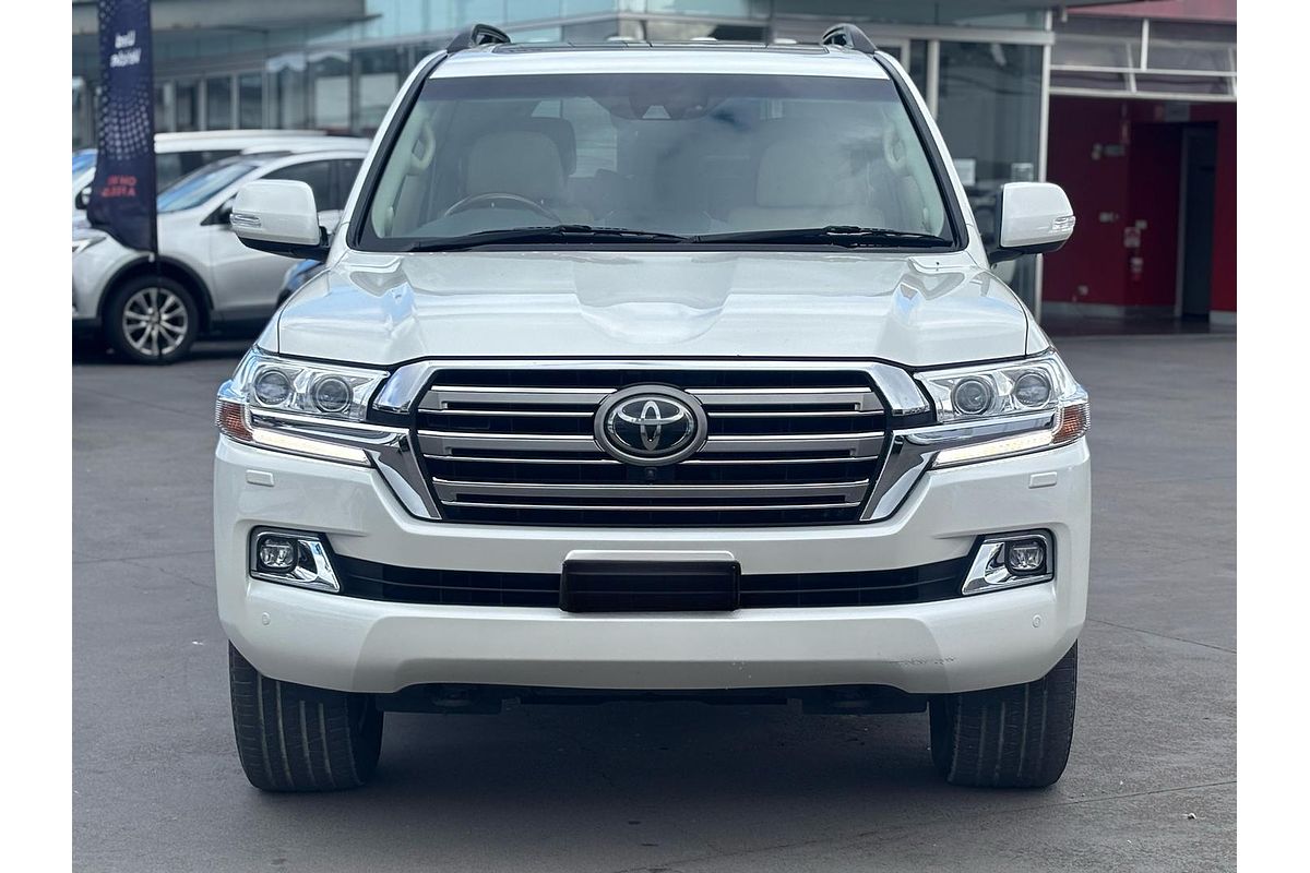2017 Toyota Landcruiser Sahara VDJ200R