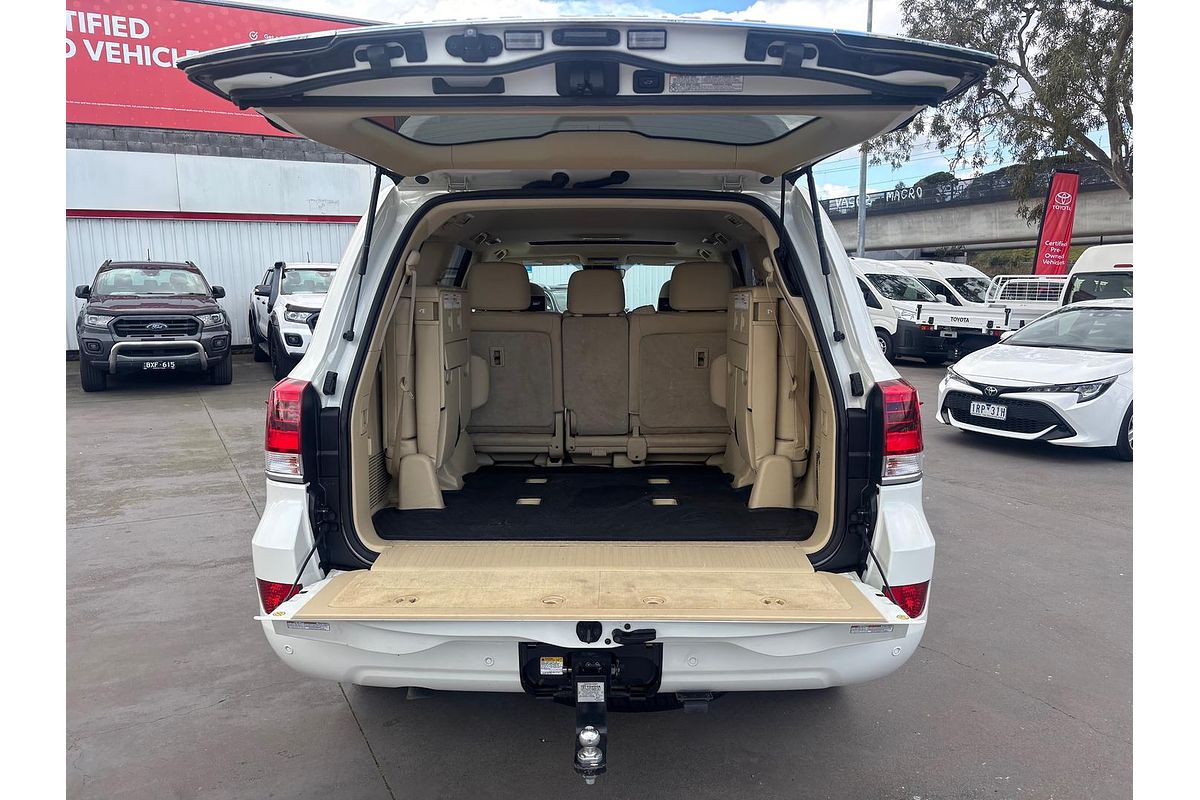 2017 Toyota Landcruiser Sahara VDJ200R