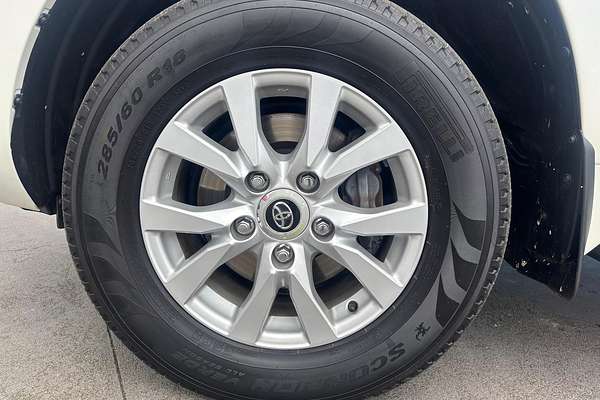 2017 Toyota Landcruiser Sahara VDJ200R