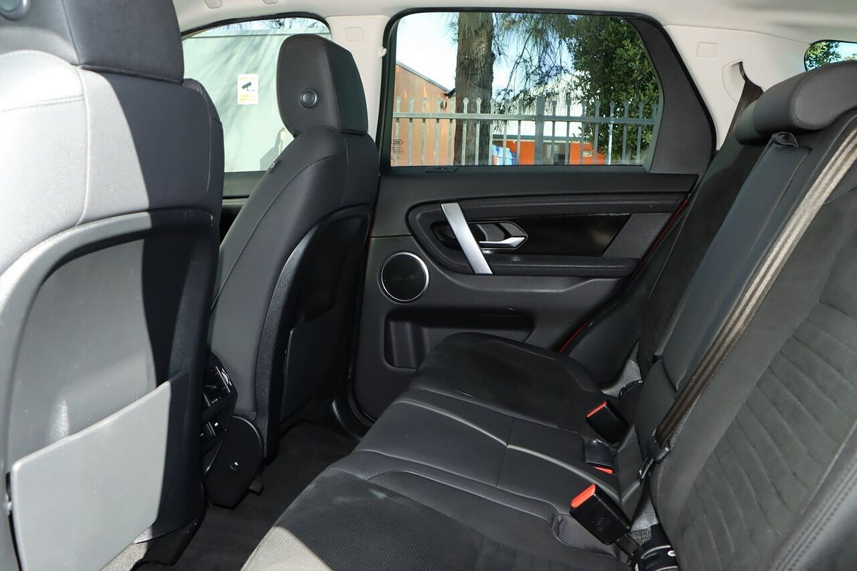 2019 Land Rover Discovery Sport P200 S L550