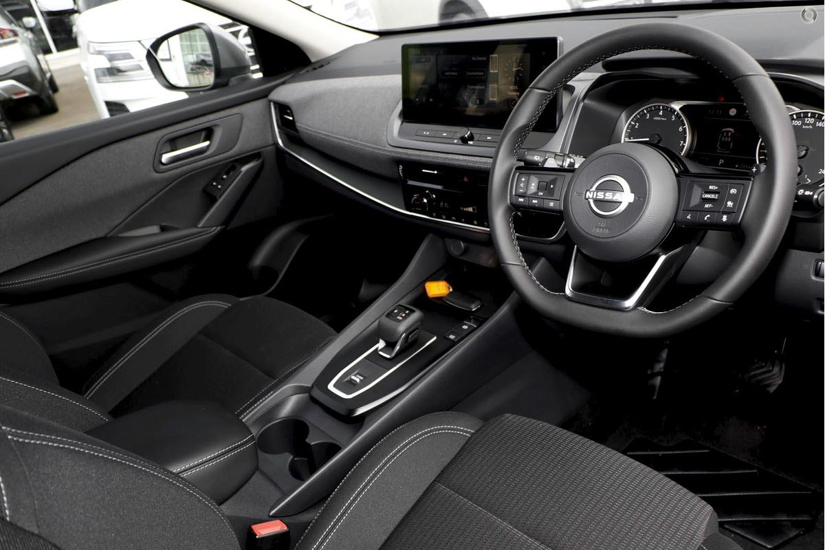 2025 Nissan QASHQAI ST J12
