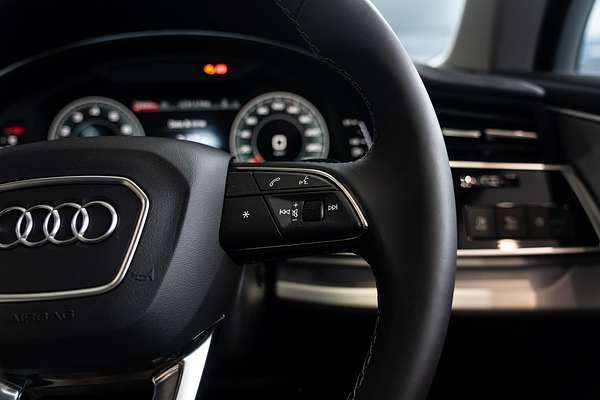 2025 Audi Q7 45 TFSI 4M