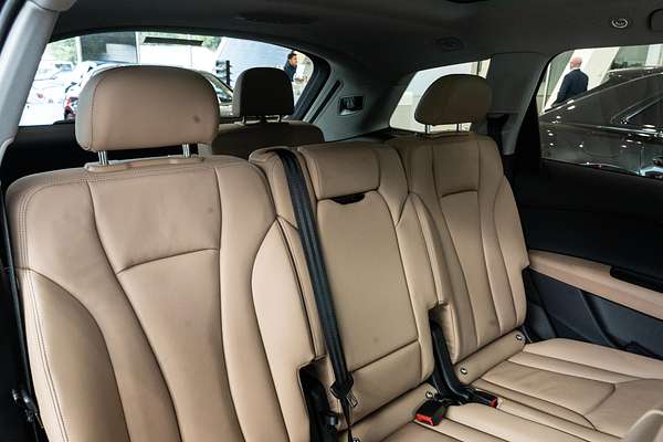 2025 Audi Q7 45 TFSI 4M
