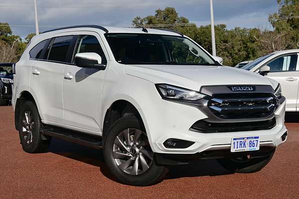 2022 Isuzu MU-X LS-U