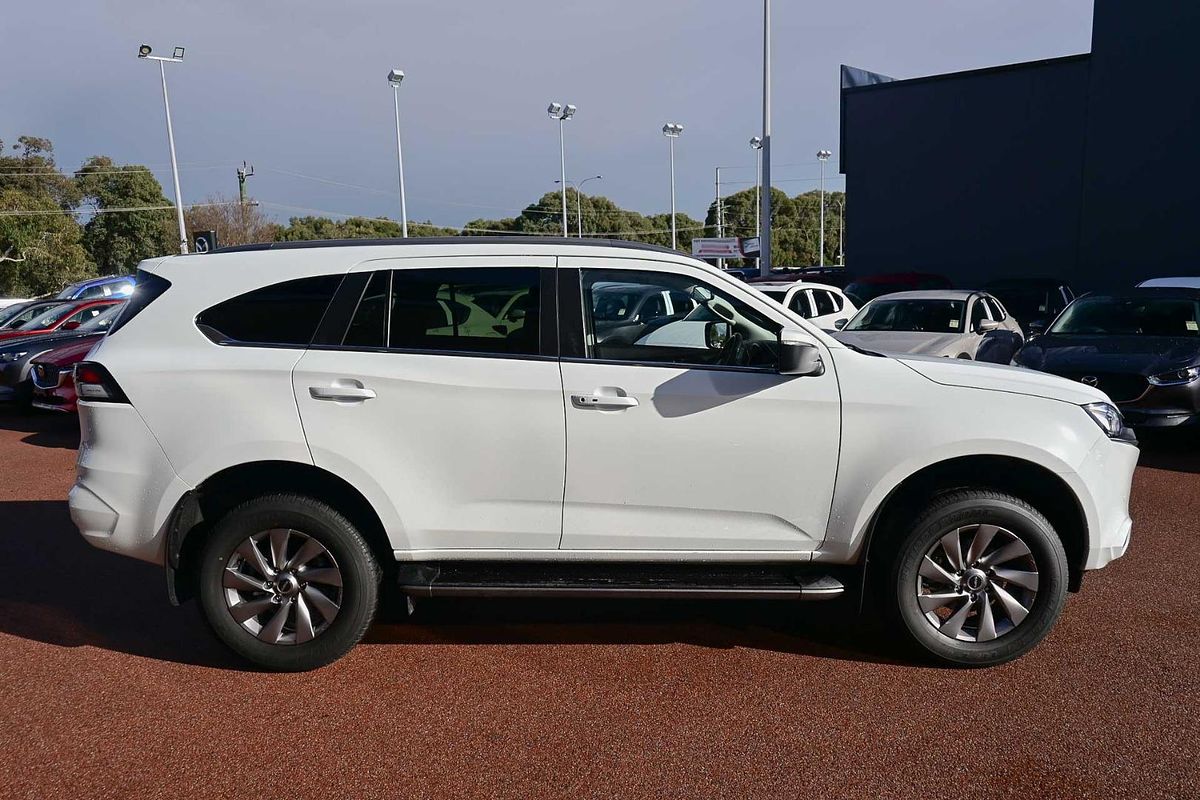 2022 Isuzu MU-X LS-U