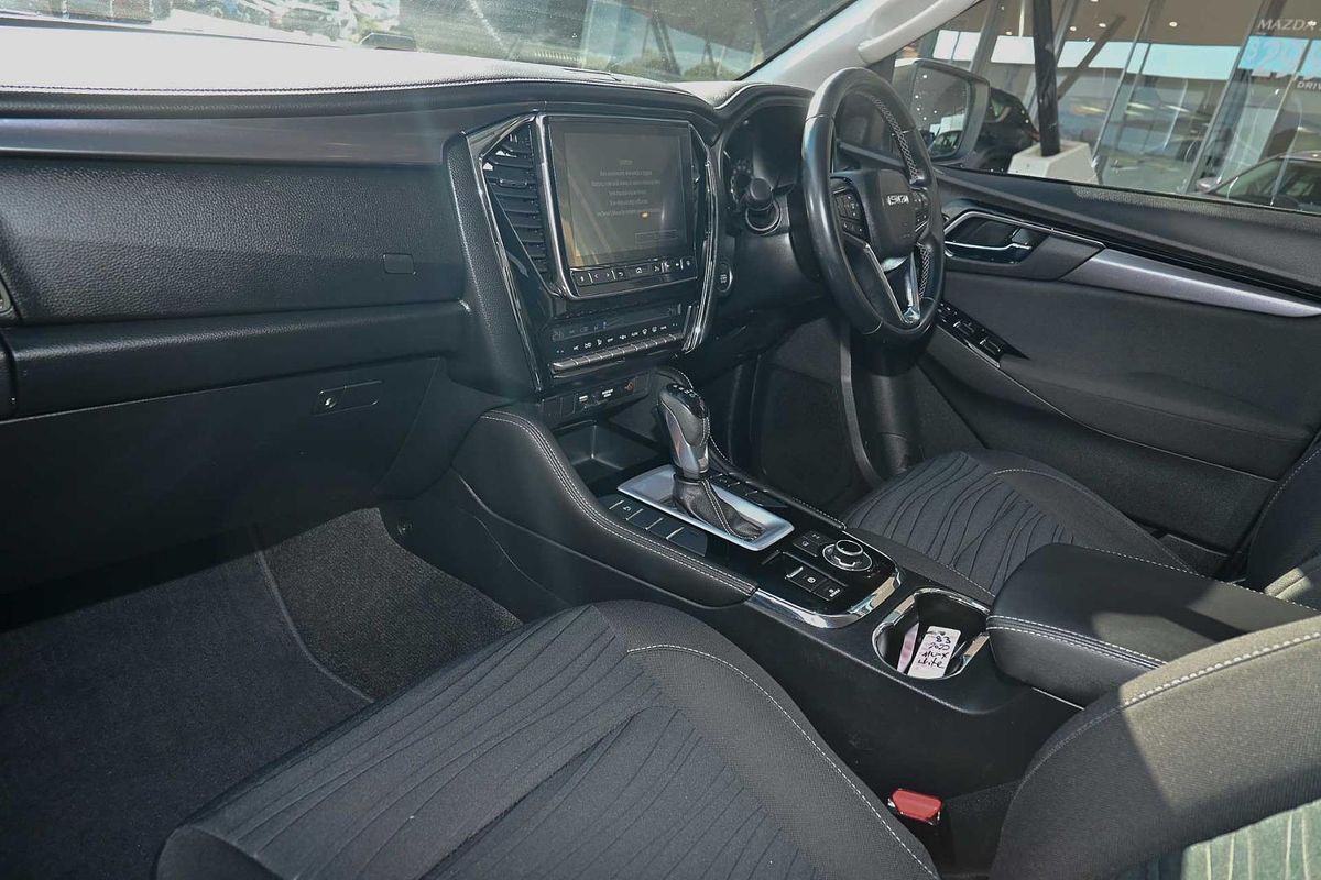 2022 Isuzu MU-X LS-U