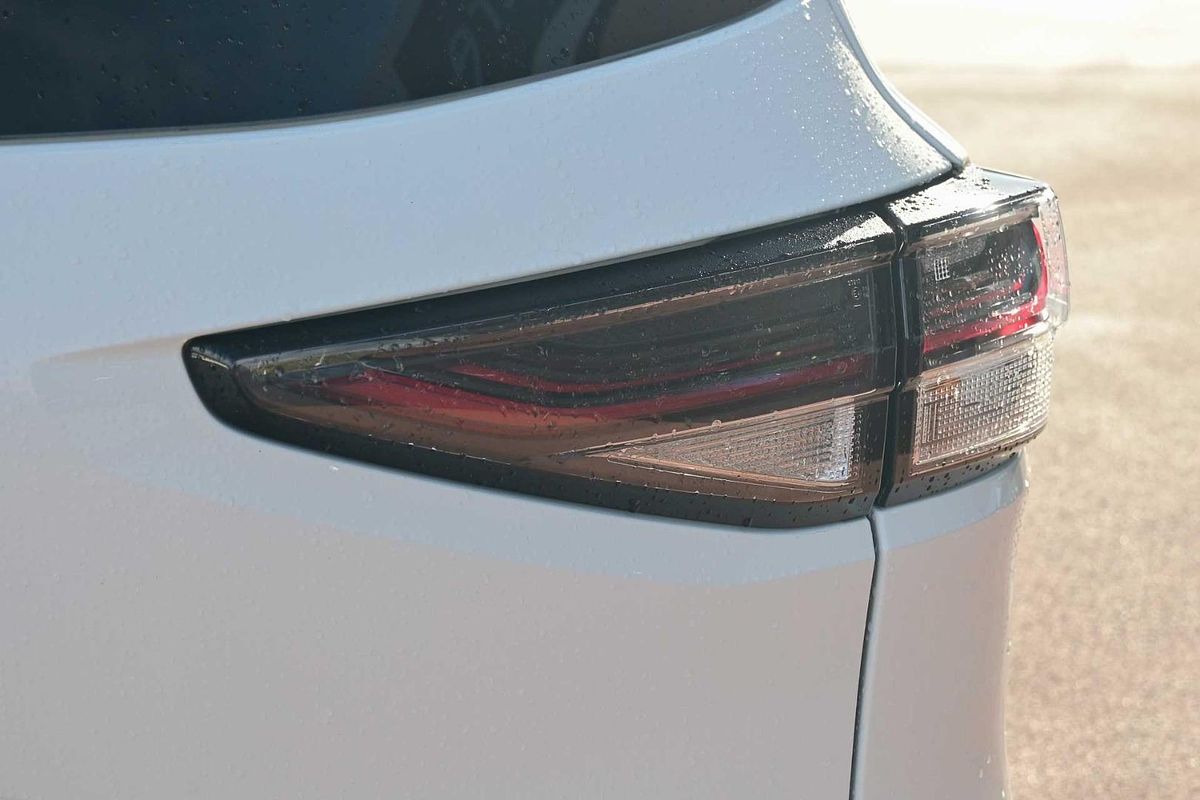 2022 Isuzu MU-X LS-U
