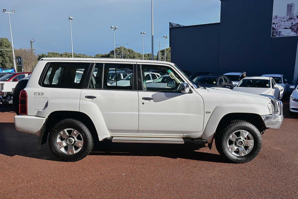 2013 Nissan Patrol ST Y61