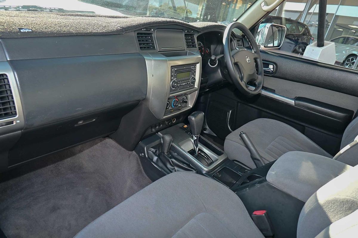 2013 Nissan Patrol ST Y61
