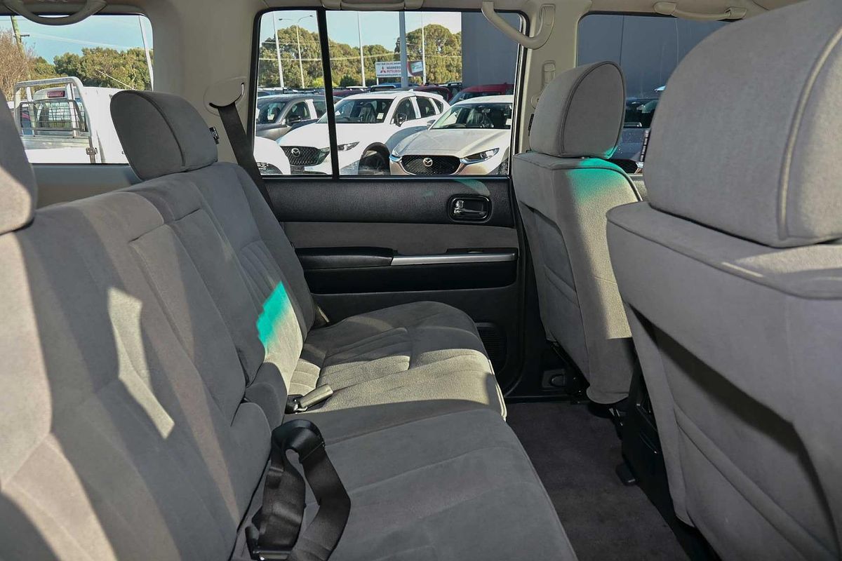 2013 Nissan Patrol ST Y61