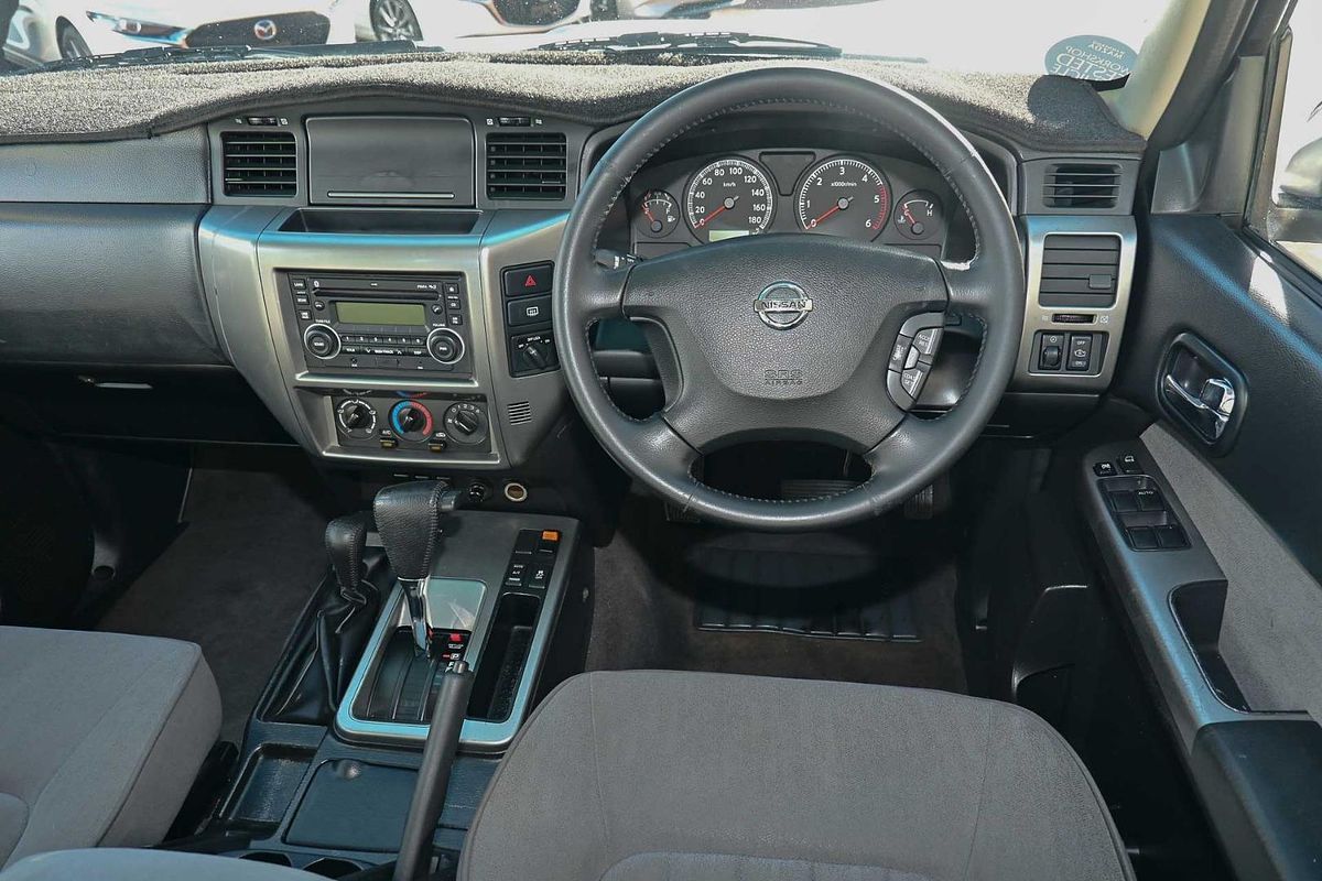 2013 Nissan Patrol ST Y61