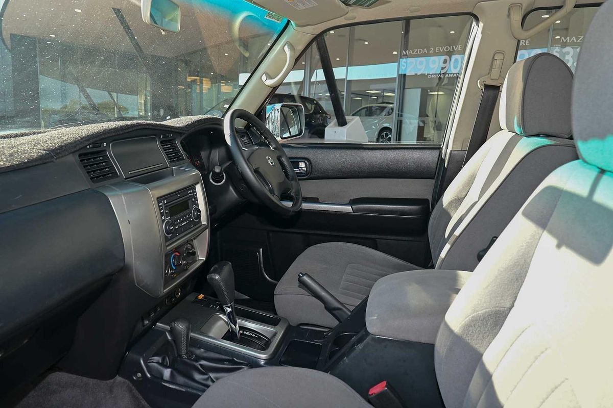 2013 Nissan Patrol ST Y61