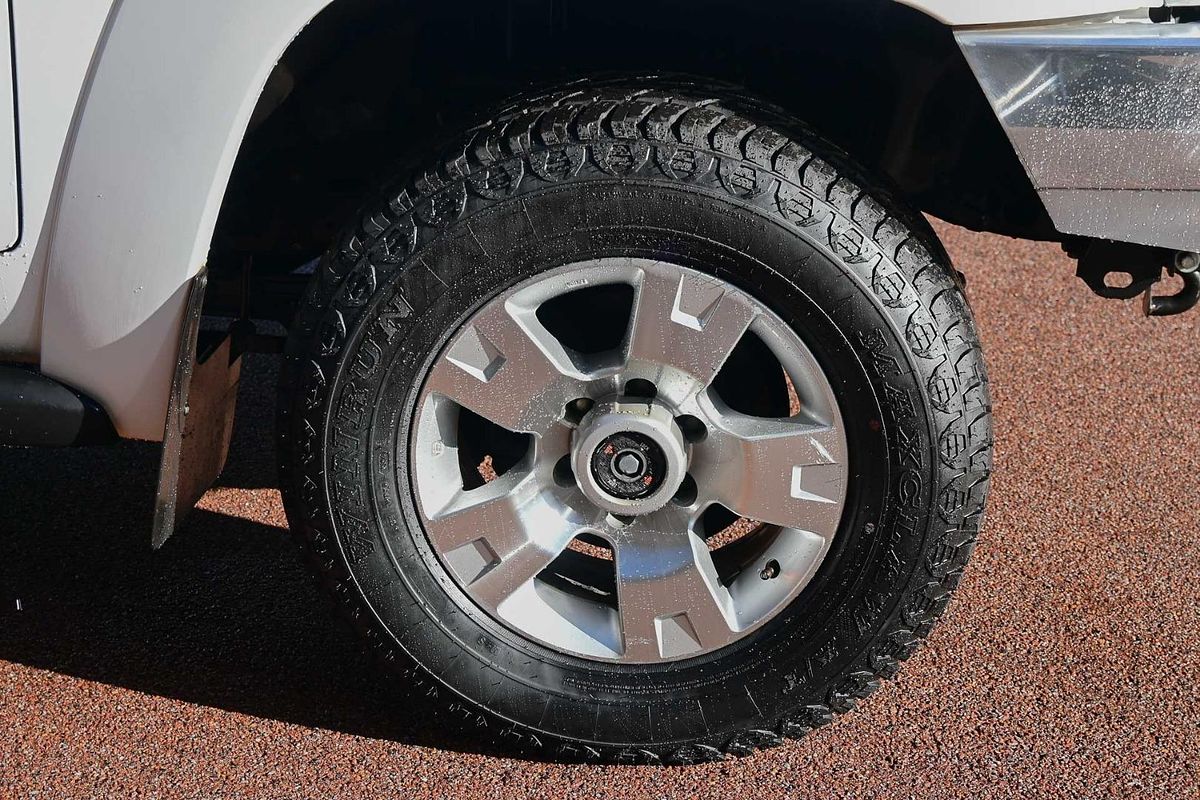 2013 Nissan Patrol ST Y61