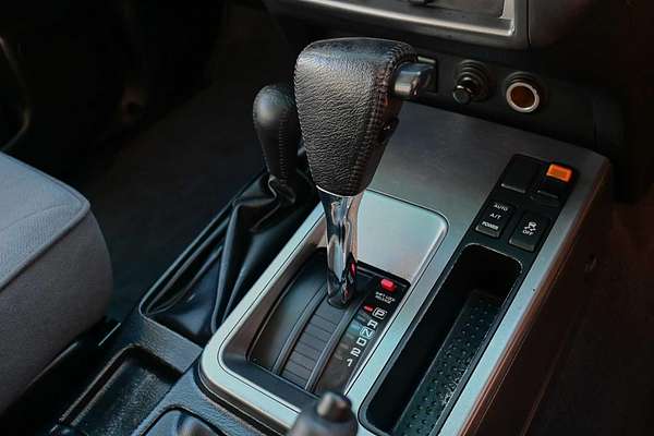 2013 Nissan Patrol ST Y61