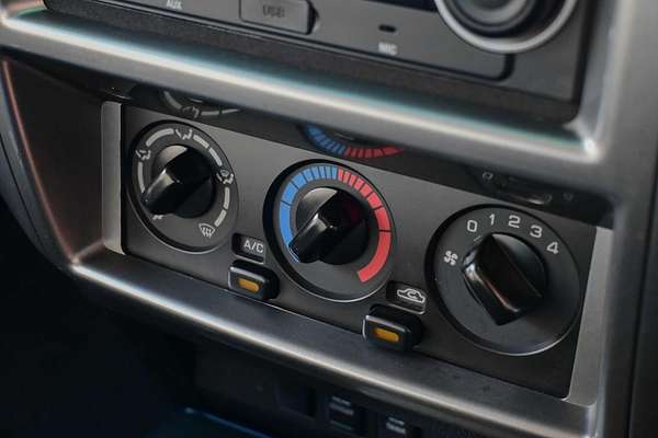 2013 Nissan Patrol ST Y61