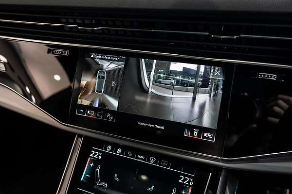 2025 Audi Q8 50 TDI S line F1