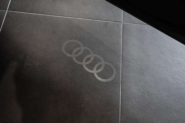 2025 Audi Q8 50 TDI S line F1