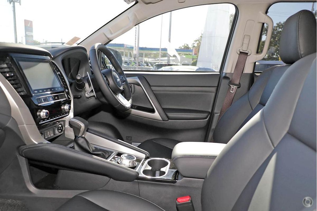 2024 Mitsubishi Pajero Sport Exceed QF
