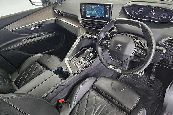 2022 Peugeot 5008 GT Sport P87