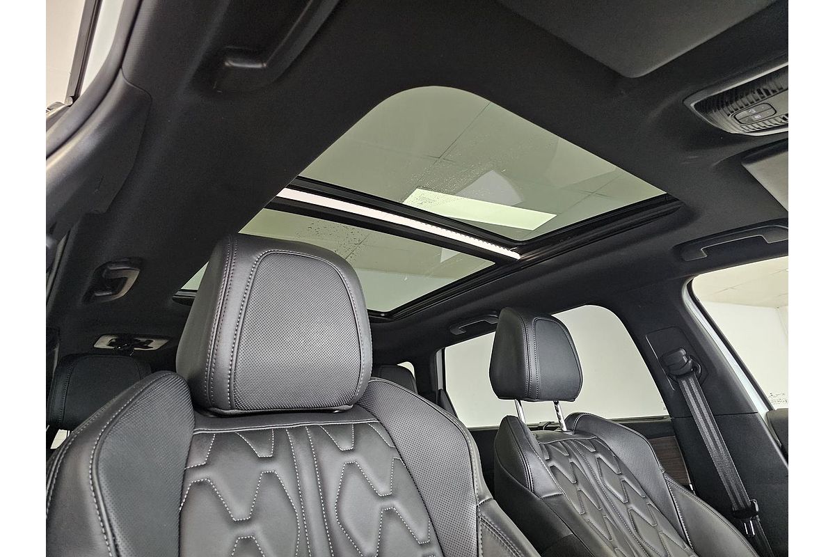 2022 Peugeot 5008 GT Sport P87