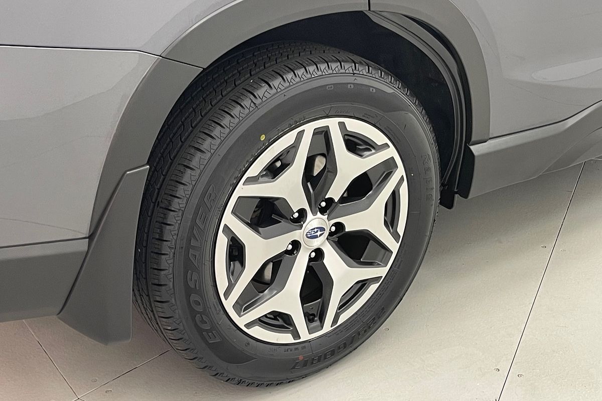 2023 Subaru Forester 2.5i 50 Years Edition S5
