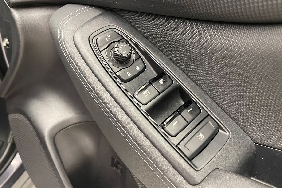 2023 Subaru Forester 2.5i 50 Years Edition S5