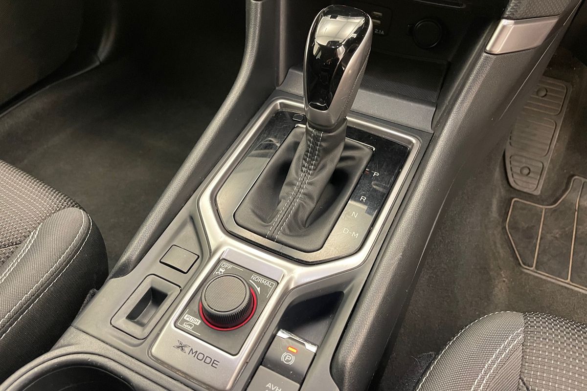 2023 Subaru Forester 2.5i 50 Years Edition S5