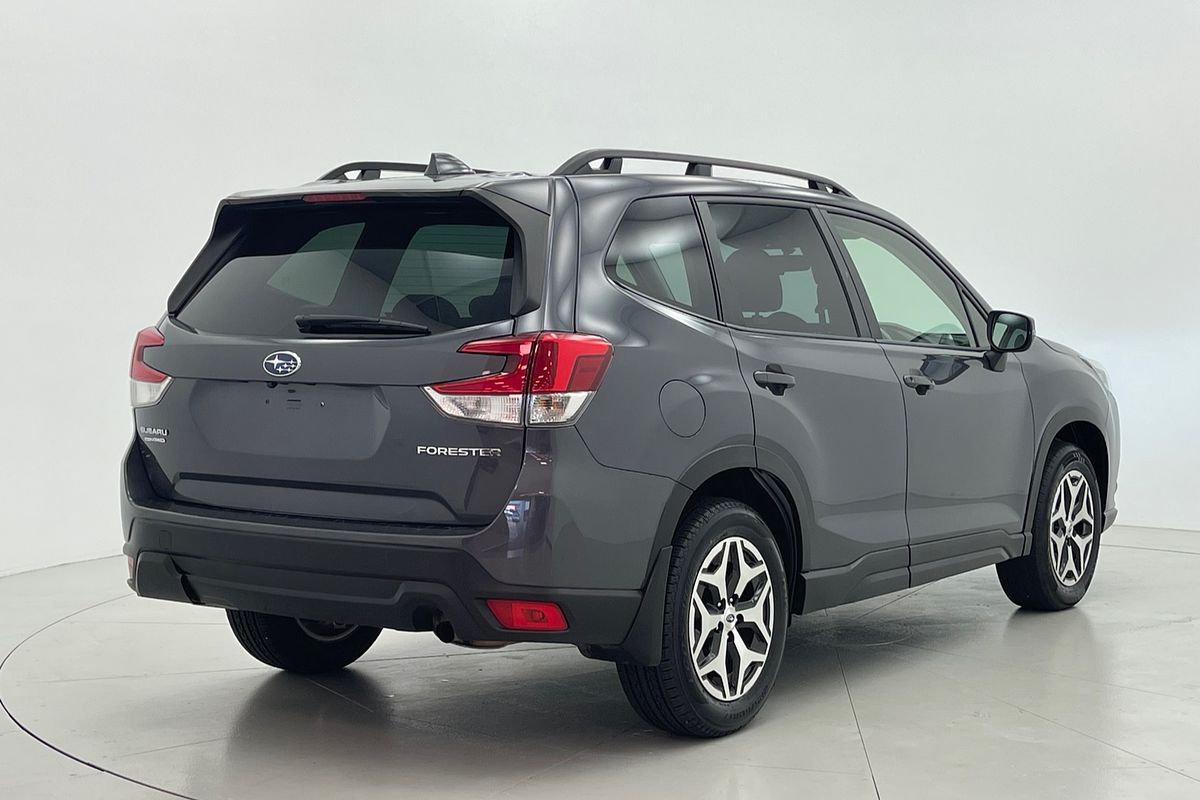 2023 Subaru Forester 2.5i 50 Years Edition S5