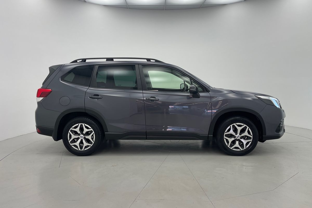 2023 Subaru Forester 2.5i 50 Years Edition S5