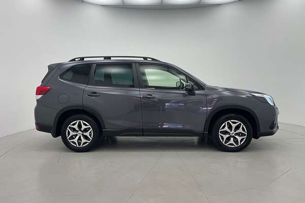 2023 Subaru Forester 2.5i 50 Years Edition S5