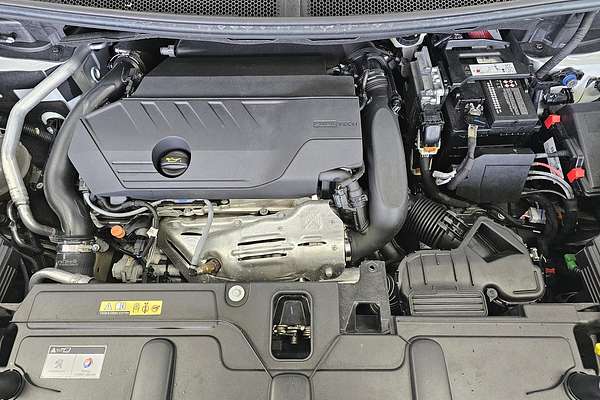 2022 Peugeot 5008 GT Sport P87