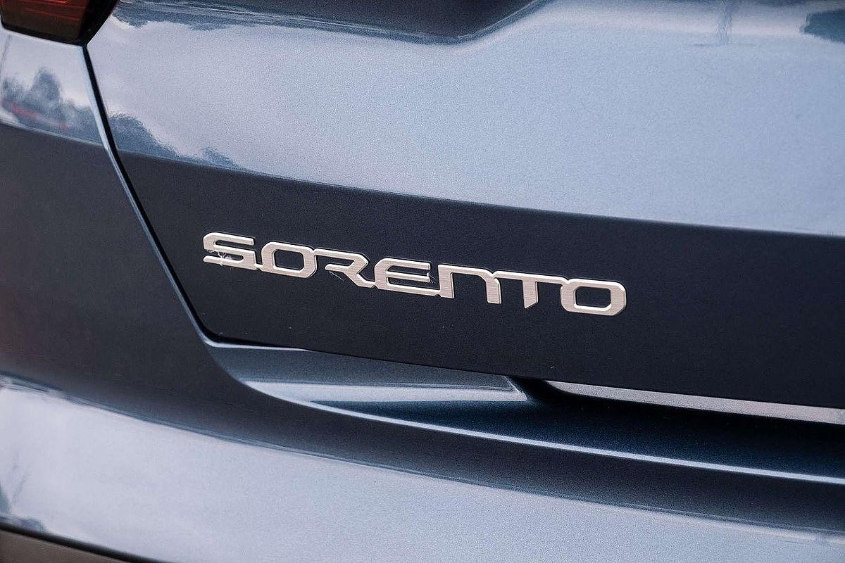 2022 Kia Sorento Sport MQ4