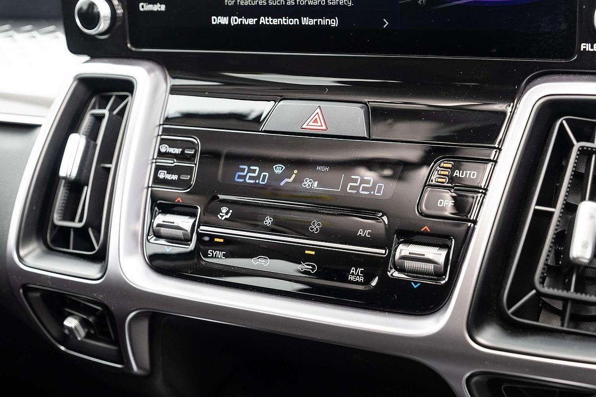 2022 Kia Sorento Sport MQ4