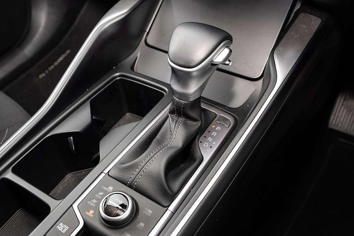 2022 Kia Sorento Sport MQ4