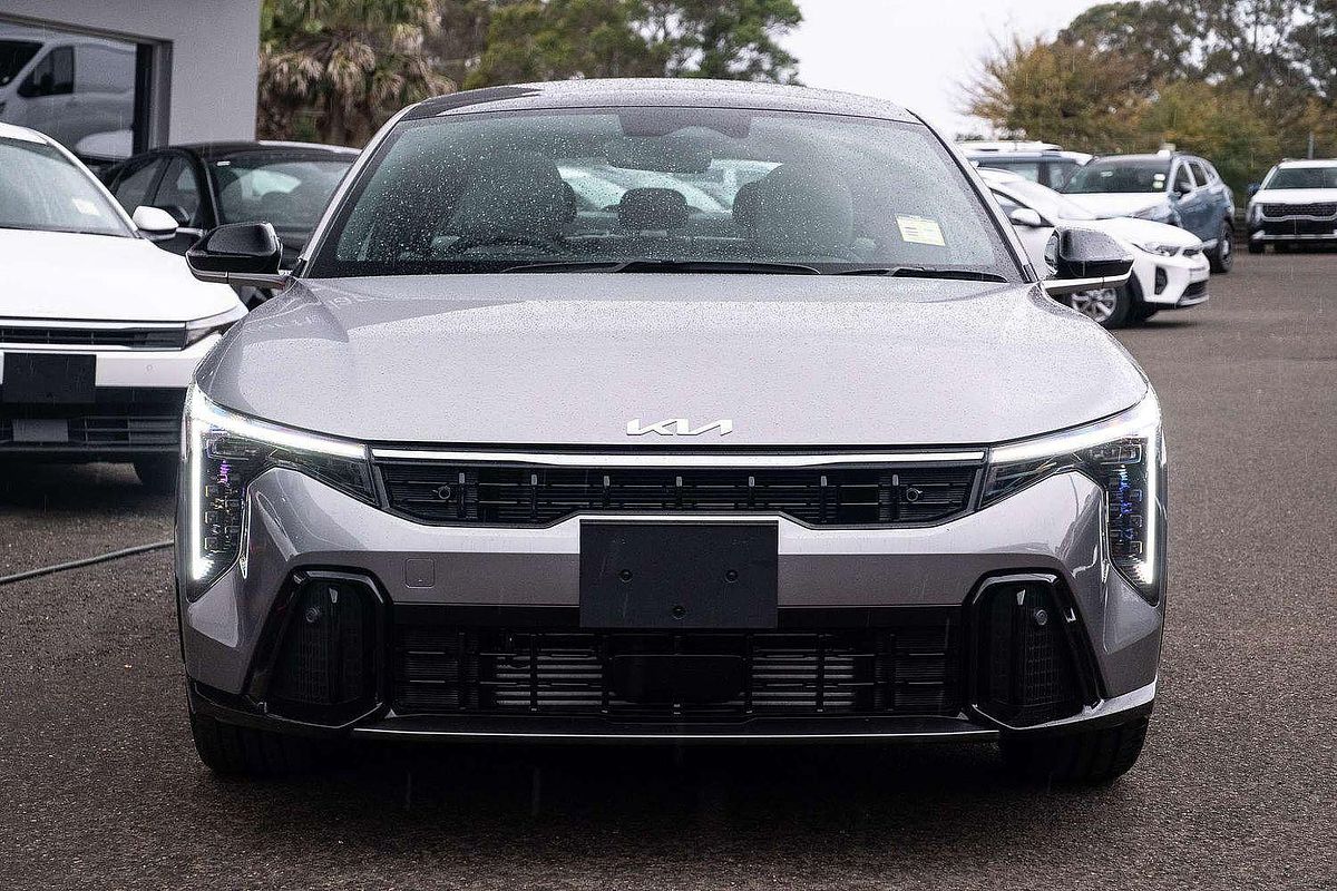 2025 Kia K4 GT-Line CL4m